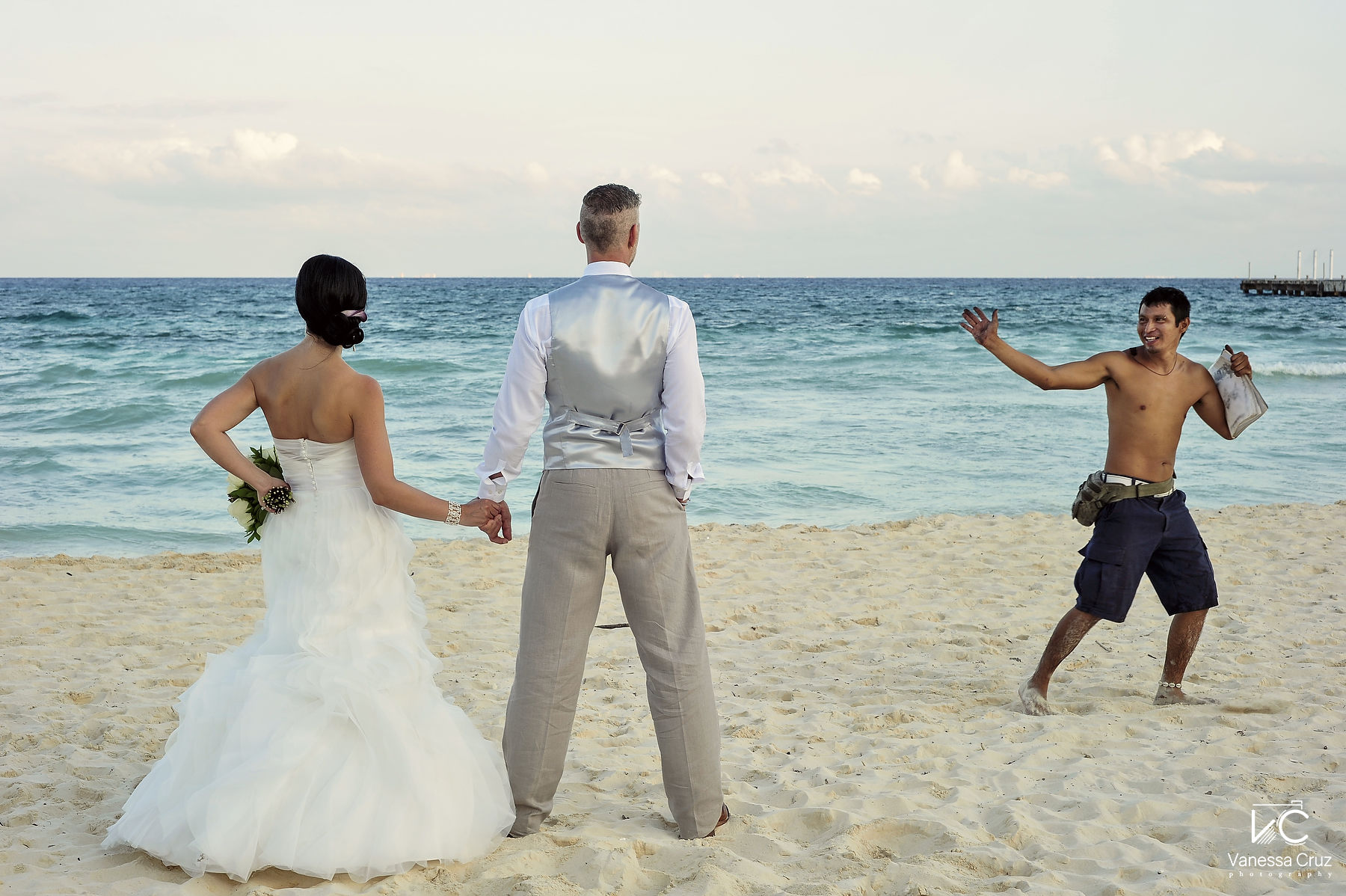 Photo bomb Wedding Portraits  Royal Playa del Carmen Mexico